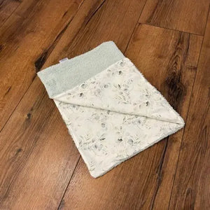 Weiches Frotteetuch für Wickelauflage, in Wunschfarben, von Mein Shop, mit angenehmer Textur und feuchtigkeitsabsorbierendem Material.