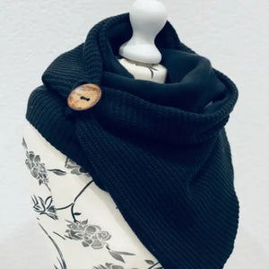 Schwarzer Wickelschal und Dreieckstuch aus Strick, schlichtes Design, ideal für kalte Tage, in schwarz, von Mein Shop.