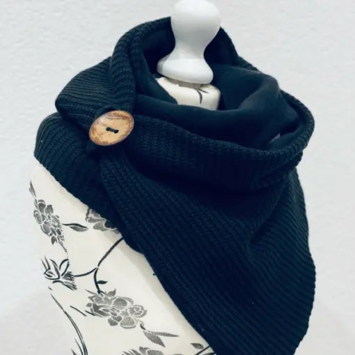 Schwarzer Wickelschal und Dreieckstuch aus Strick, schlichtes Design, ideal für kalte Tage, in schwarz, von Mein Shop.
