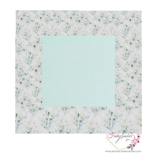 Weiche Krabbeldecke aus Eukalyptus-Mint mit Wunschname, bestickbar, ideal für Babys und kleine Kinder, von Mein Shop.