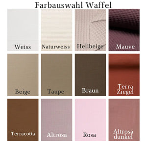 Verschiedene Wickelauflagen Konfigurator-Variationen mit Bettschlangen aus Musselin in verschiedenen Farben.