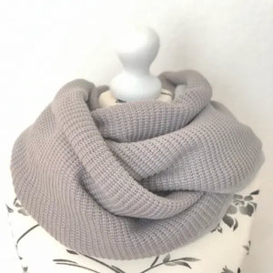 Wickelschal aus gestricktem Material in verschiedenen Farben, von Mein Shop, mit Wickel-Design und lockerer Passform
