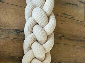 Handgefertigte 4fach-geflochtene Bettschlange in Variation, Knotenschlange aus geflochtener Baumwolle, individuell nach Wunsch.