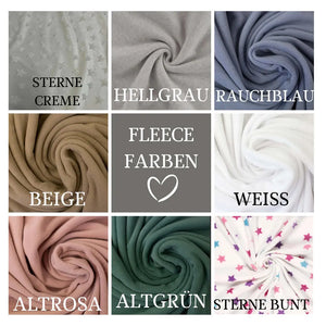 Weiche Babydecke mit Namen aus Fleece in bunten Farben, ideal für Neugeborene, von Mein Shop.