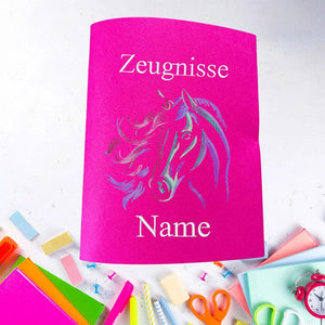 Hellblaue Zeugnishülle mit Wunsch-Stickerei, personalisierbare Variation, hochwertiges Schulzubehör von Mein Shop