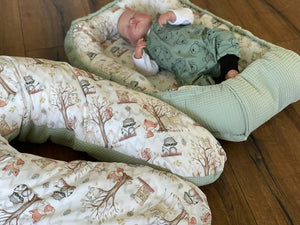 Babynestchen in verschiedenen Variationen, weich gepolstert, für sicheren Schutz im Kinderbett, von Mein Shop.
