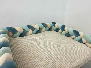 Geflochtene Bettschlangen aus kuscheligem Velourstoff in verschiedenen Farben, individuell konfigurierbar, von Mein Shop
