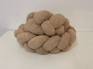 Beige Bettschlange aus Frottee von Mein Shop, weiche und sichere Polsterung für Babybetten und Kinderzimmer.