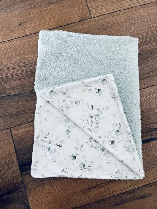 Weiches Frotteetuch für Wickelauflage, in Wunschfarben, mit angenehm weicher Oberfläche, passend für Babywickelstationen.