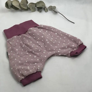 Kurze Pumphose aus Musselin in verschiedenen Farben, von Mein Shop, zeigt den bequemen, luftigen Stoff und stylisches Design.