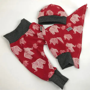 Bunter Bio-Elefanten-Set in Rot von Mein Shop, verschiedene Elefanten in unterschiedlichen Designs auf weißem Hintergrund.