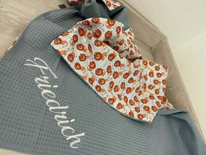 Personalisierte Babydecke für das ganze Jahr, weiche, bunte Babydecke von Mein Shop mit individueller Gestaltung.