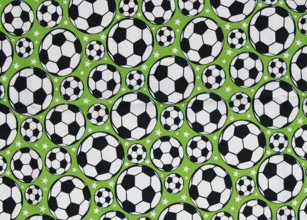 Nestchen für Babybett mit Fußballmuster, individuell konfigurierbar, schützt und sorgt für Komfort im Babybett.