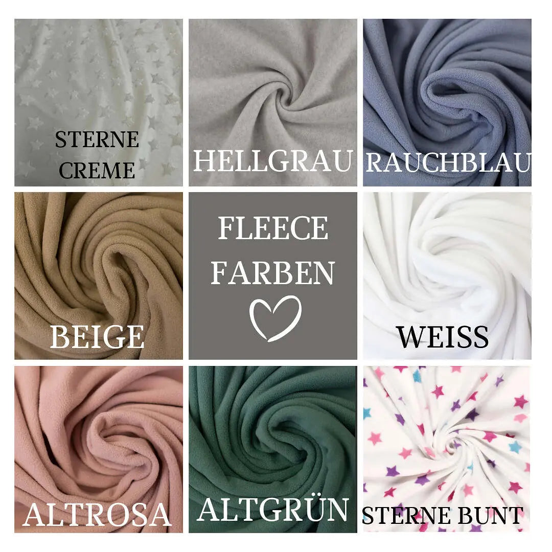 Weiche Babydecke mit Namen aus Fleece in bunten Farben, ideal für Neugeborene, von Mein Shop.