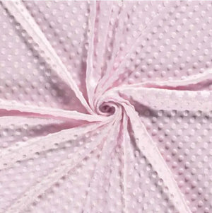 Weiche rosa Babydecke mit individuellem Namen, aus Minky-Stoff, perfekt für Neugeborene und kleine Kinder.