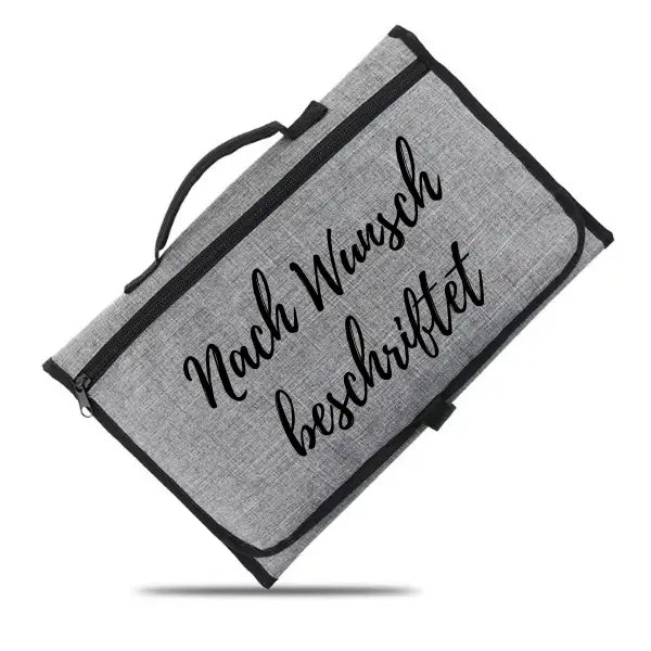 Wickelunterlage nach Wunsch mit personalisierter Beschriftung, einfache Wickelunterlage in neutralem Design, ideal für Babys.