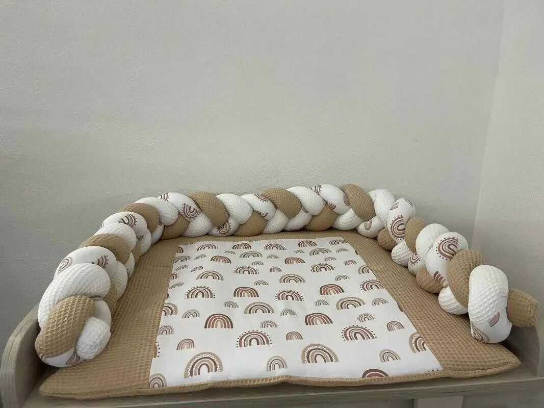 Wickelauflagen Set Konfigurator mit Regenbogenstoff in Beige, variierende Wickelunterlagen für Babys, von Mein Shop