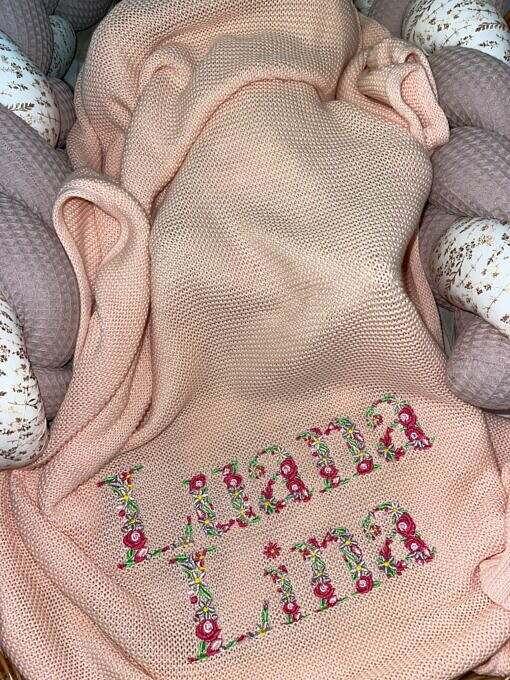 Personalierte Babydecke aus 100% Baumwolle mit gestricktem Muster, weiche Strickdecke für Neugeborene und Kleinkinder.