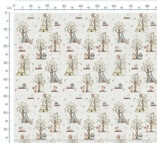 Geflochtene Wickeltischumrandung in Beige mit Waldtieren, individuell wählbare Farben, aus Baumwolle für Babysicherheit.